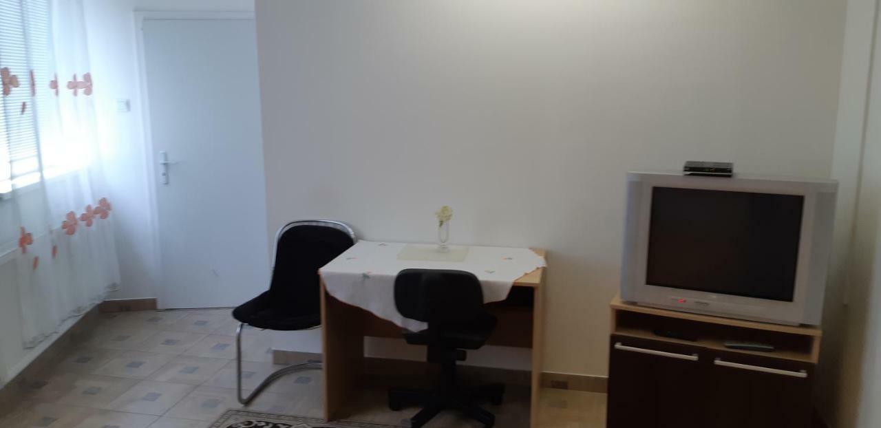 Apartman Yvet Sucany Экстерьер фото
