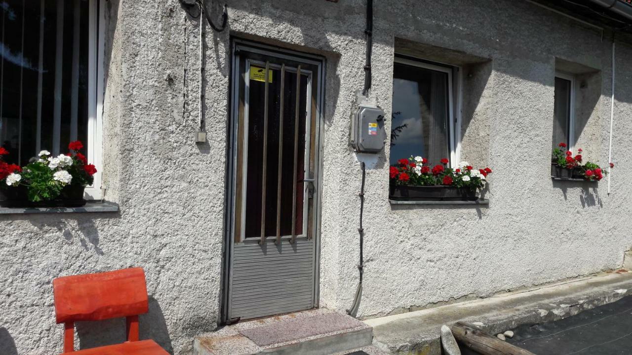 Apartman Yvet Sucany Экстерьер фото